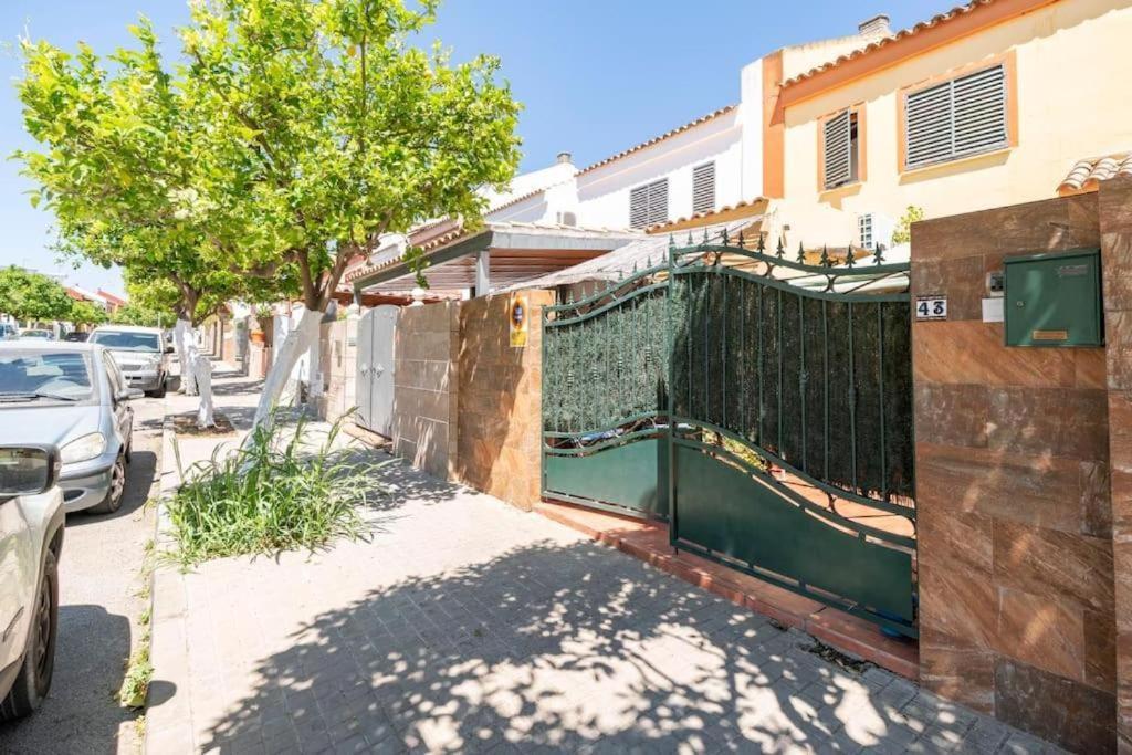 Apartamento Cool Garden Mairena del Aljarafe Eksteriør bilde