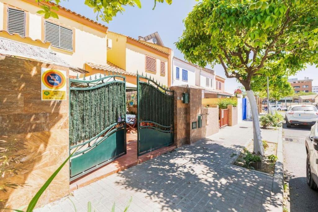 Apartamento Cool Garden Mairena del Aljarafe Eksteriør bilde